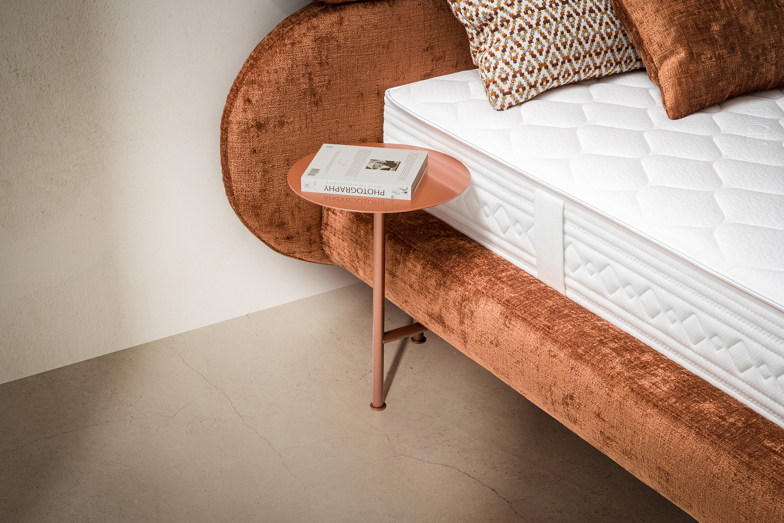 homepage_SEDDA_ARIA BETT180 - Sassari cognac - Detail Nachttisch